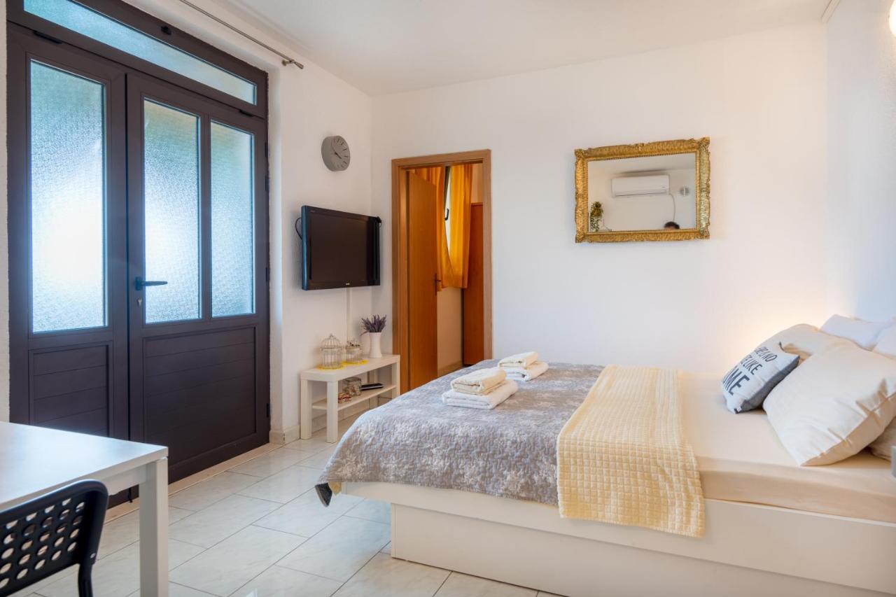 Angela & Marco'S Apartments Neum Esterno foto